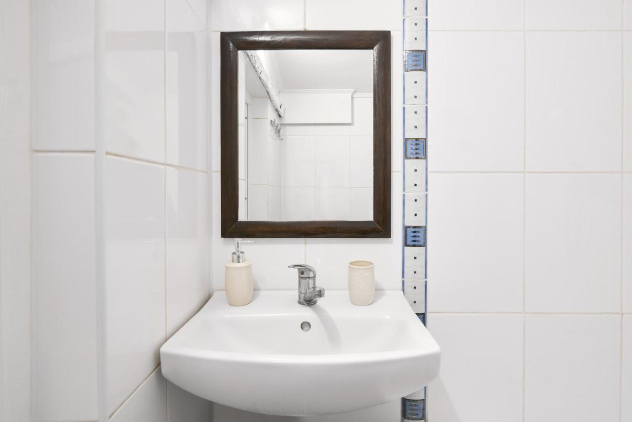 Квартира Для Вас! Вул. Голинського, 8! Lägenhet Lviv Exteriör bild