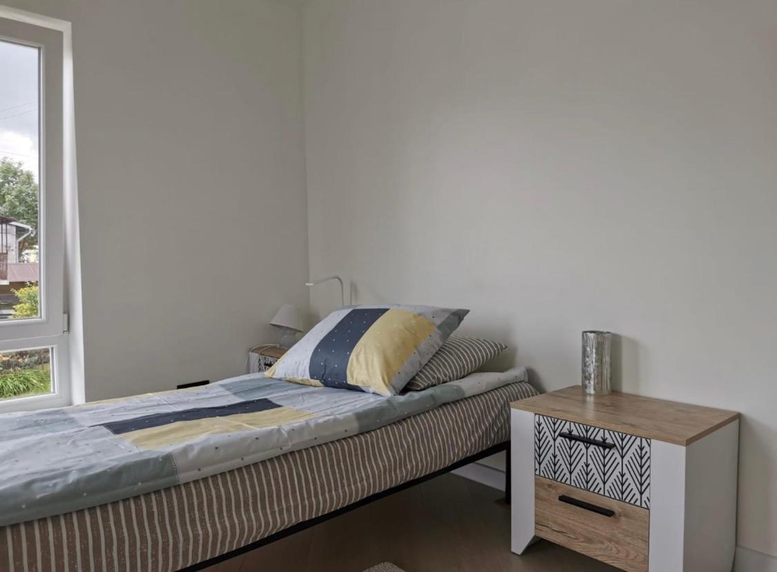 Квартира Для Вас! Вул. Голинського, 8! Lägenhet Lviv Exteriör bild
