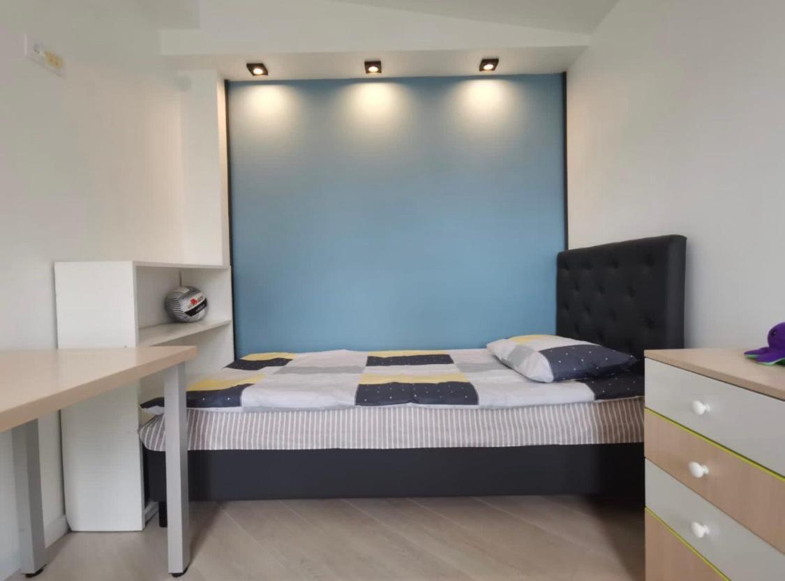 Квартира Для Вас! Вул. Голинського, 8! Lägenhet Lviv Exteriör bild